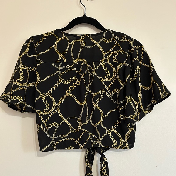 Black and Gold Cropped Button Up - Picture 2 of 3
